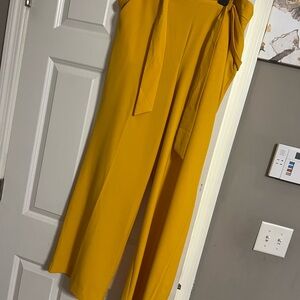 New York & Company Yellow Capri Pants with Bold Style